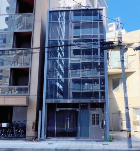 Property building, Day