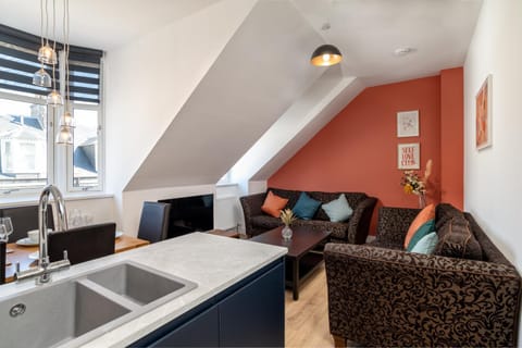 Remodelled Luxury 3 Bed Apartment Apartment in Aberdeen