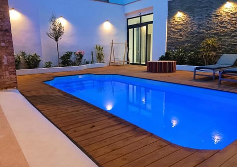 Pool view, Swimming pool