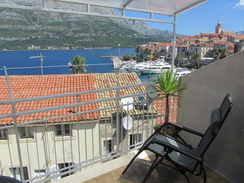 Day, Natural landscape, View (from property/room), Balcony/Terrace, City view, Landmark view, Mountain view, Sea view