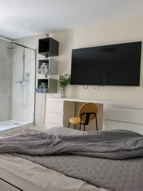 TV and multimedia, Bedroom
