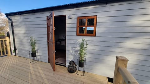 LittleGreenGlamping Campground/ 
RV Resort in County Sligo