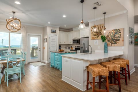 Shore Joy House in Dauphin Island