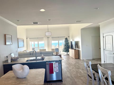 Ocean Melody House in Dauphin Island