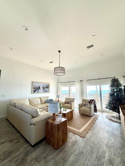 Ocean Melody House in Dauphin Island