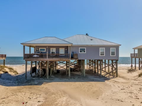 CR Escape House in Dauphin Island