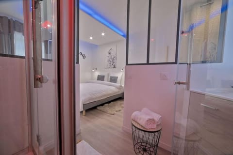 Spa Des lumières Sauna Apartment in Metz
