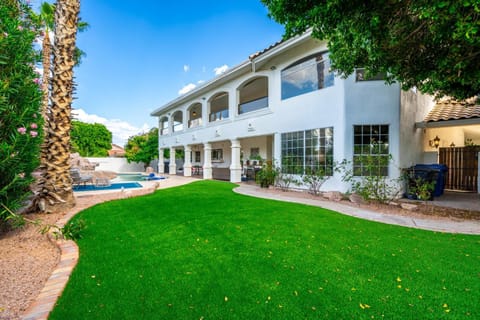 The Gatsby Villa - Hotel Homes Villa in Mesa