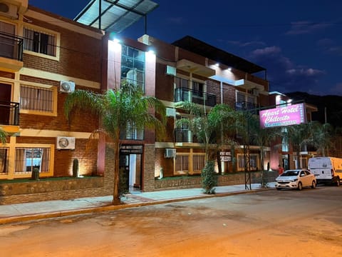 Night, Street view, Location