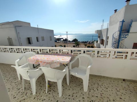 Naxos Crafts' House House in Naxos