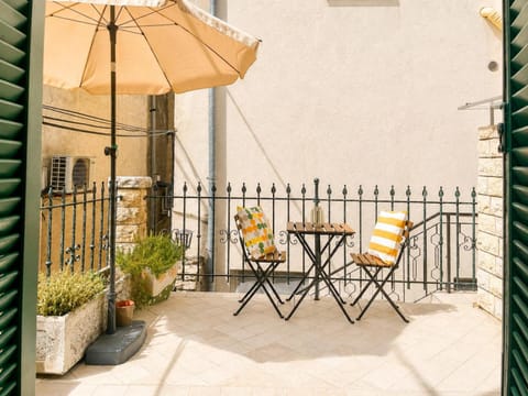 Day, Balcony/Terrace