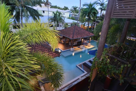 Swimming pool, Swimming pool