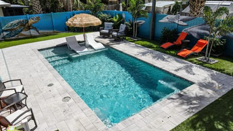 Pool view, Swimming pool