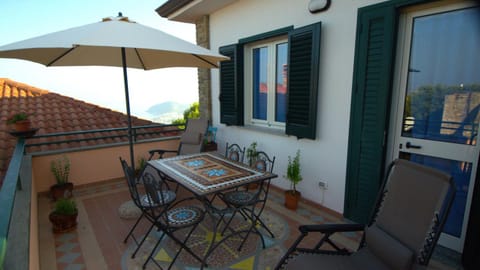 View (from property/room), Balcony/Terrace, Sea view, Sea view, Quiet street view, kitchen