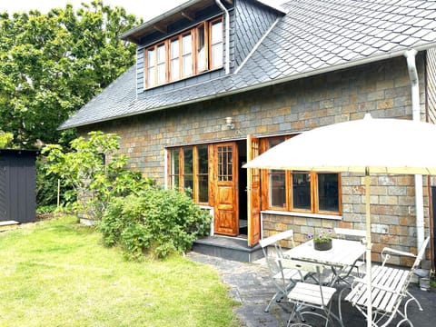 Patio, Garden, Dining area