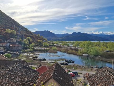 Day, Natural landscape, Lake view, Mountain view