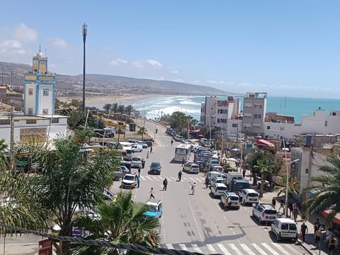 Neighbourhood, Beach, City view, Mountain view, Sea view, Parking