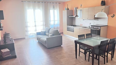 TV and multimedia, Living room, Seating area, Dining area, stove
