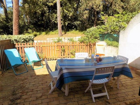 Patio, Day, View (from property/room), Dining area
