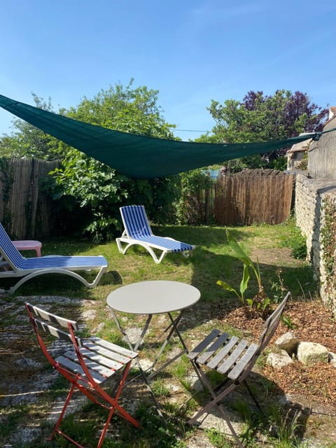 Patio, Garden view