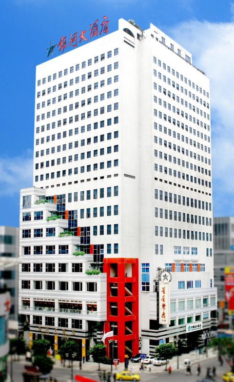 Facade/entrance, Bird's eye view