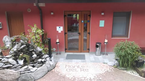 Facade/entrance, Property logo or sign, Logo/Certificate/Sign
