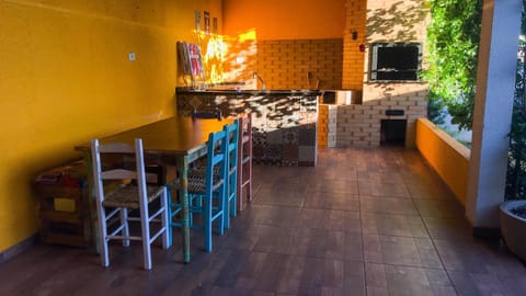 Patio, BBQ facilities