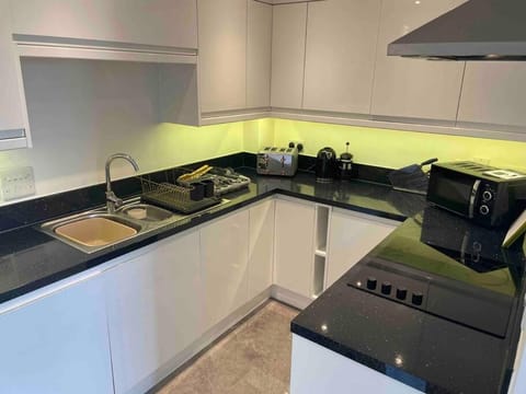 2 Bed city centre flat Apartment in Bath