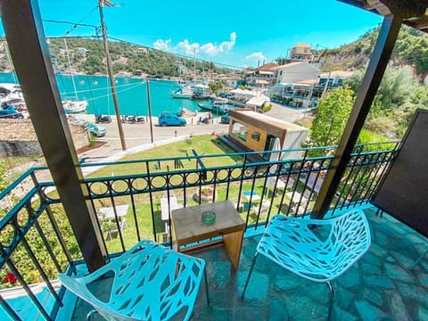 View (from property/room), Balcony/Terrace, City view