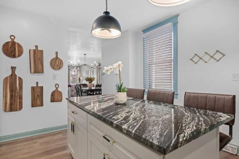 NEW! High-end Manchester Home w/ a hot tub House in Pittsburgh