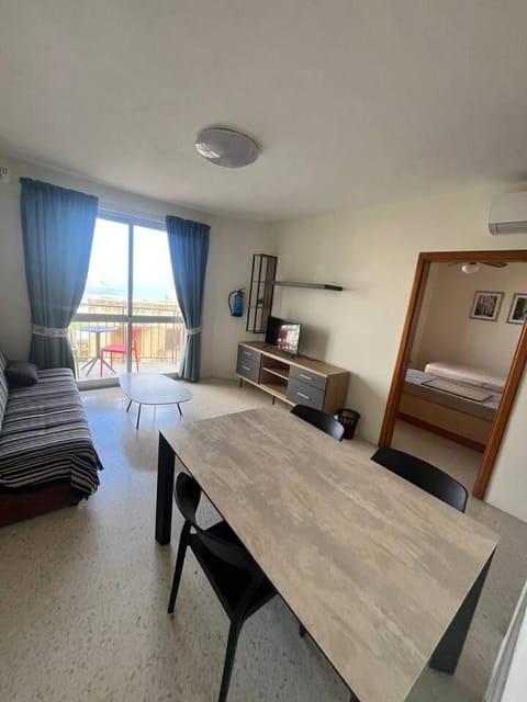 1 Bedrm Apt Seaview Balluta Bay (15) Apartment in Sliema