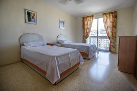 2 Bedrm Apt Seaview Balluta Bay (9) Apartment in Sliema