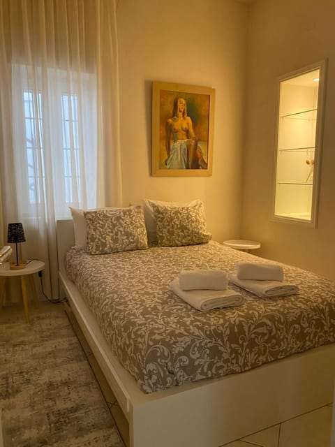 Vintage Central House Apartment in Kalabaka