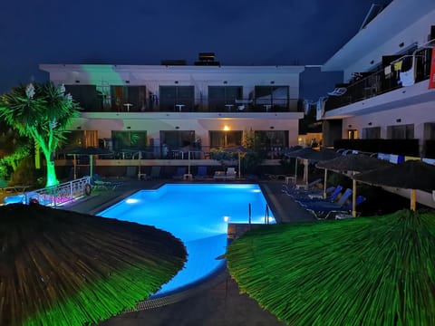 Property building, Pool view, Swimming pool