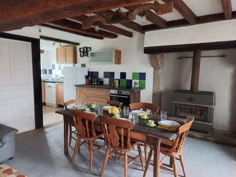 Living room, Dining area, kitchen