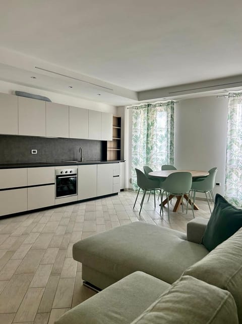 Living room, kitchen