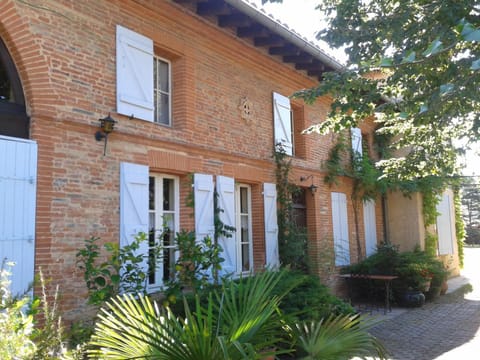 Property building, Garden view