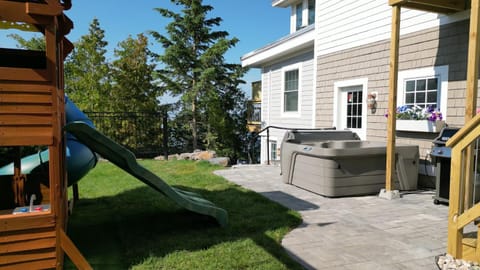 Loza house adirondack skydeck unit lake front Apartment in Lake Champlain