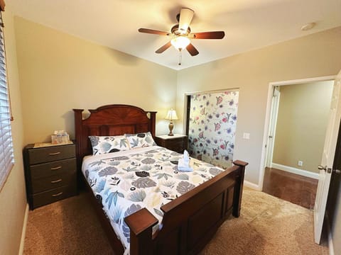 Cozy And Comfortable #202 Room Vacation rental in Eastvale