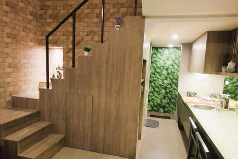 Kitchen or kitchenette, Living room