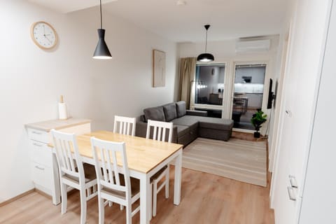 TV and multimedia, Seating area, Dining area, Evening entertainment, Dinner, Dinner