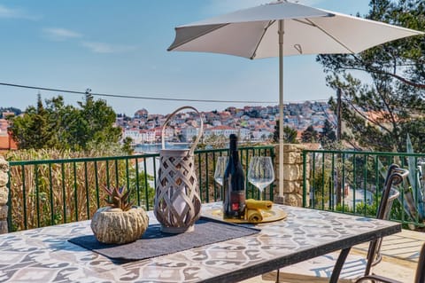 Natural landscape, View (from property/room), Balcony/Terrace
