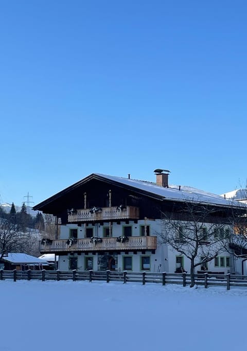 Property building, Winter