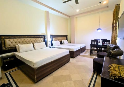 Bed, Seating area, Bedroom