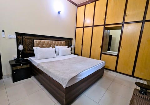 Bed, Bedroom, wardrobe