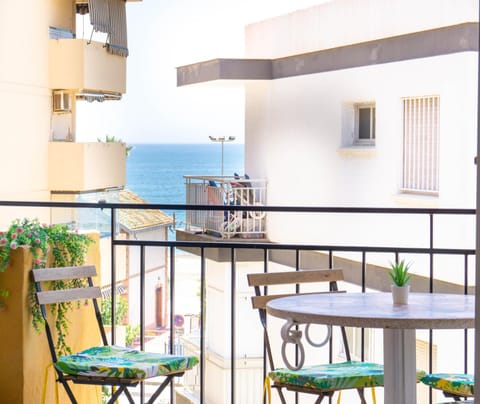 Patio, Day, Natural landscape, View (from property/room), Balcony/Terrace, Sea view