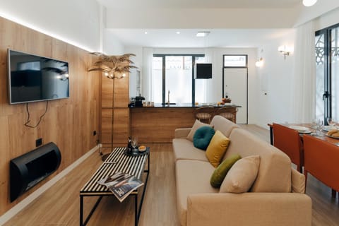 TV and multimedia, Living room, Seating area