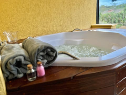 Hot Tub, Hot Tub