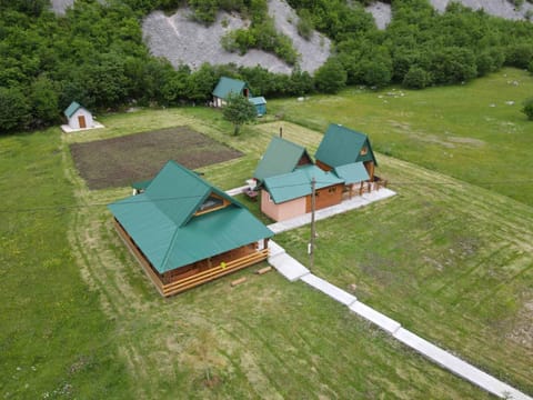 Property building, Restaurant/places to eat