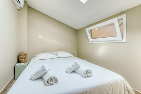 Mazet NEUF - Résidence Tahiti Park piscine Apartment in Le Lavandou